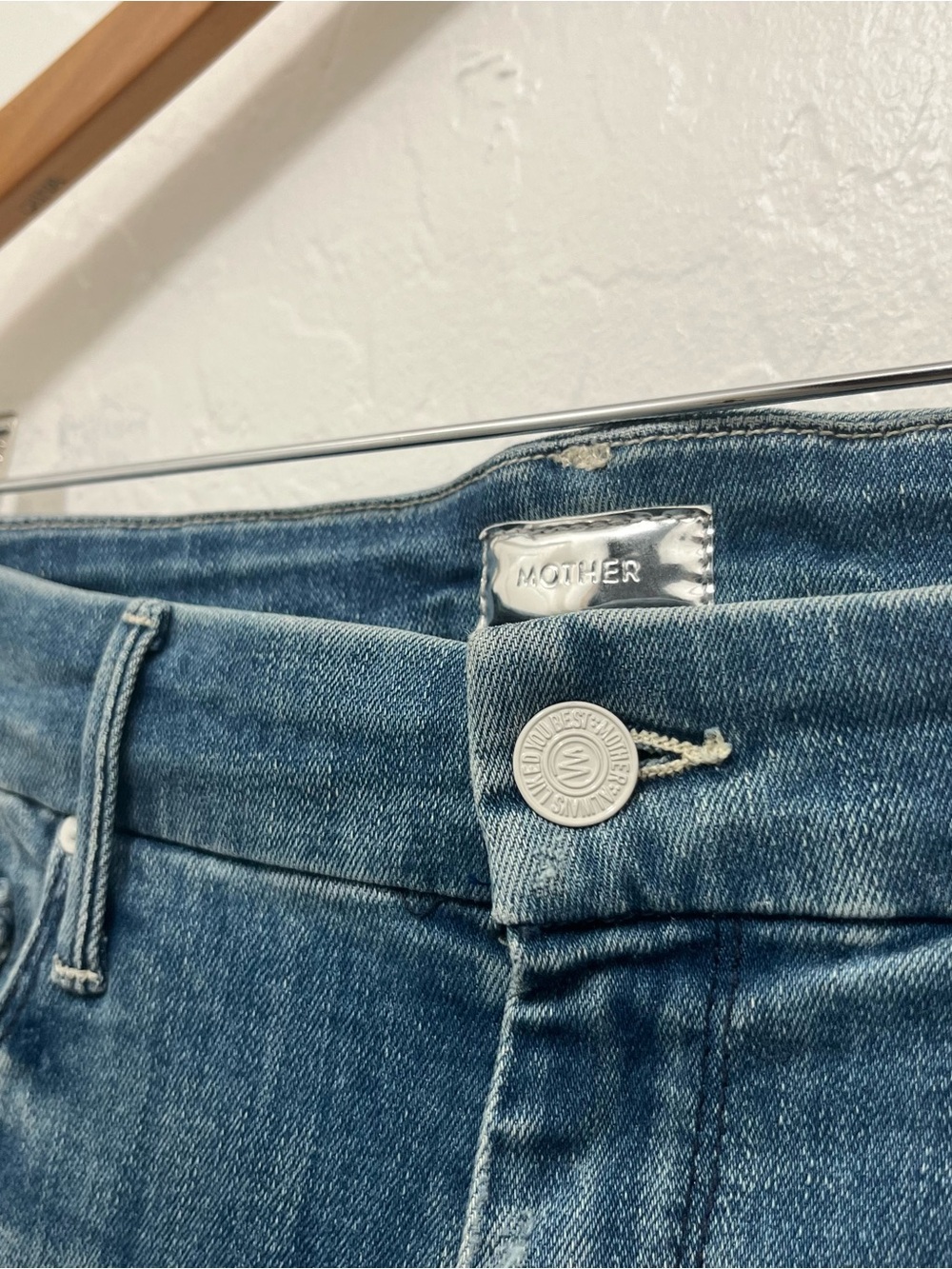 MOTHER The Looker Skinny Jeans in Graffiti Girl Distressed Size 29 - Picture 6 of 12